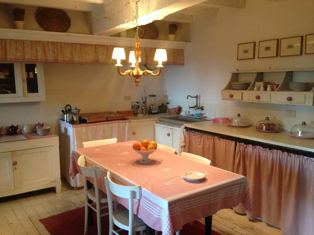 B&B Casa Della Musica Vezzano sul Crostolo Luaran gambar