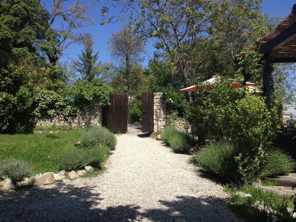 B&B Casa Della Musica Vezzano sul Crostolo Luaran gambar