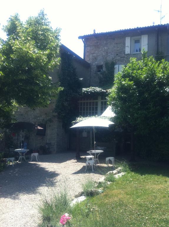 B&B Casa Della Musica Vezzano sul Crostolo Luaran gambar